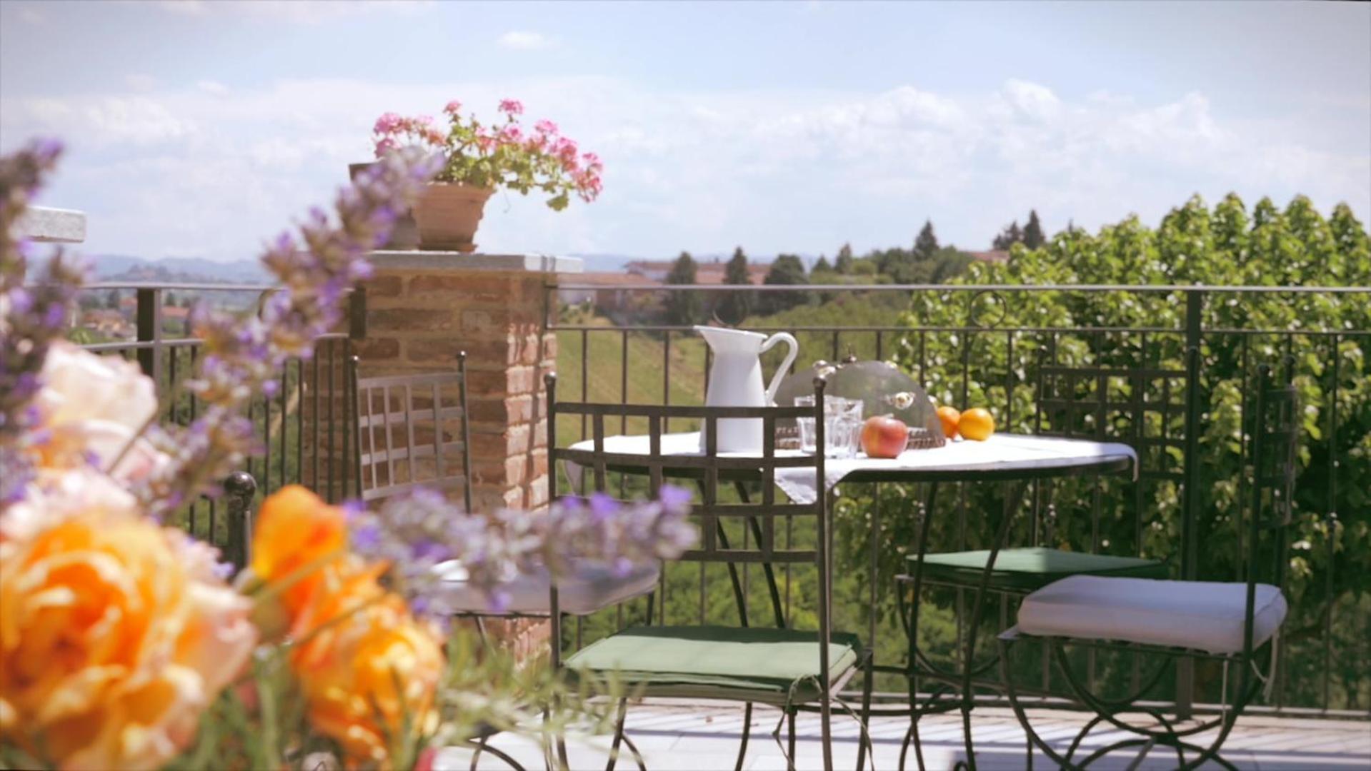 Alta Villa The Countryhouse Adults Only Boutique Bnb Vigliano d'Asti 外观 照片
