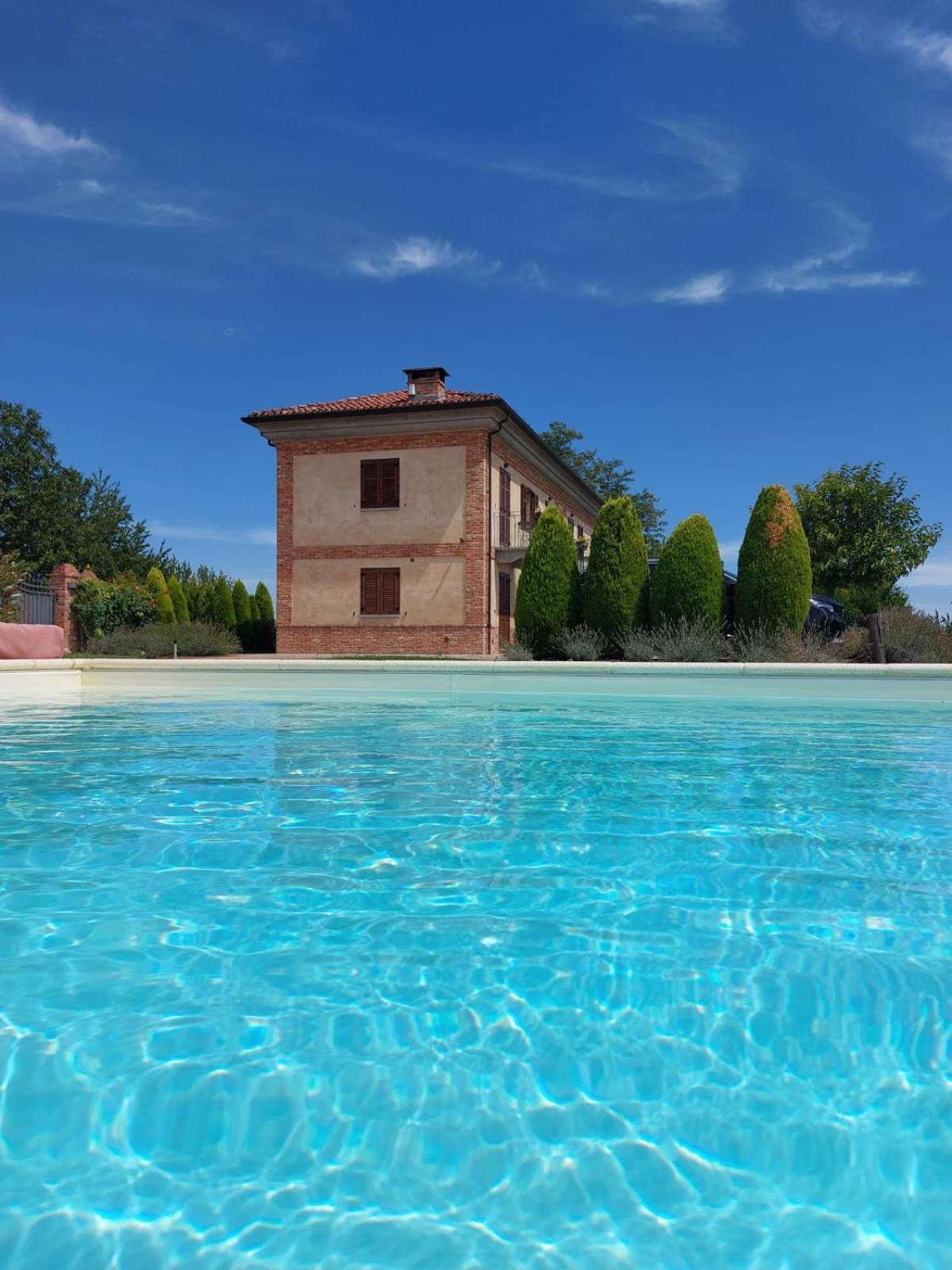 Alta Villa The Countryhouse Adults Only Boutique Bnb Vigliano d'Asti 外观 照片