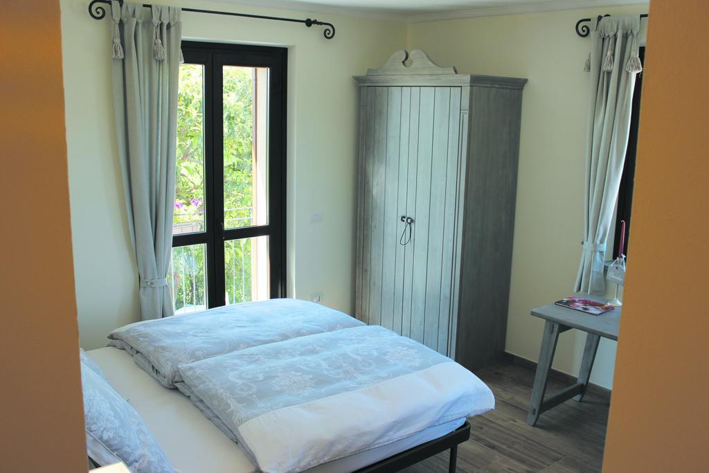 Alta Villa The Countryhouse Adults Only Boutique Bnb Vigliano d'Asti 客房 照片