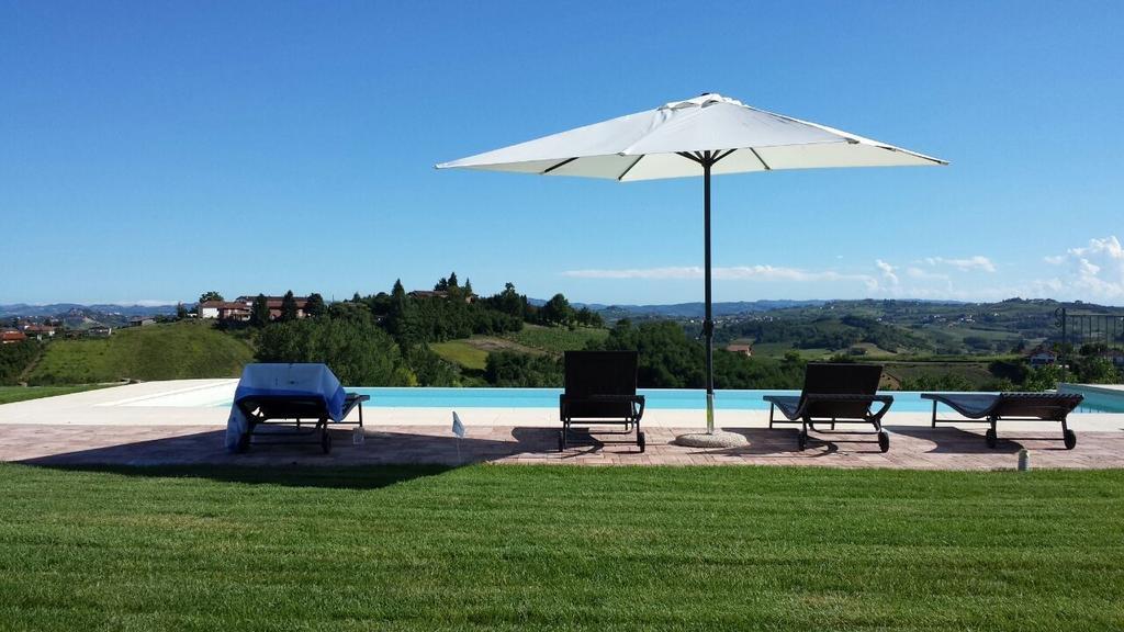 Alta Villa The Countryhouse Adults Only Boutique Bnb Vigliano d'Asti 外观 照片