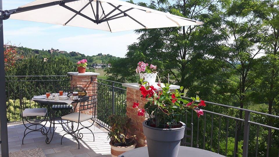Alta Villa The Countryhouse Adults Only Boutique Bnb Vigliano d'Asti 外观 照片