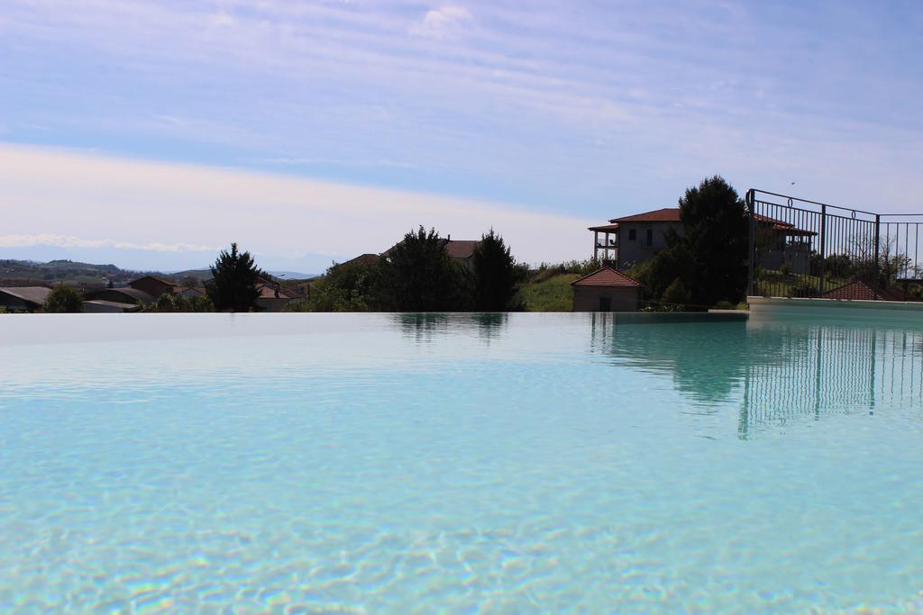 Alta Villa The Countryhouse Adults Only Boutique Bnb Vigliano d'Asti 外观 照片