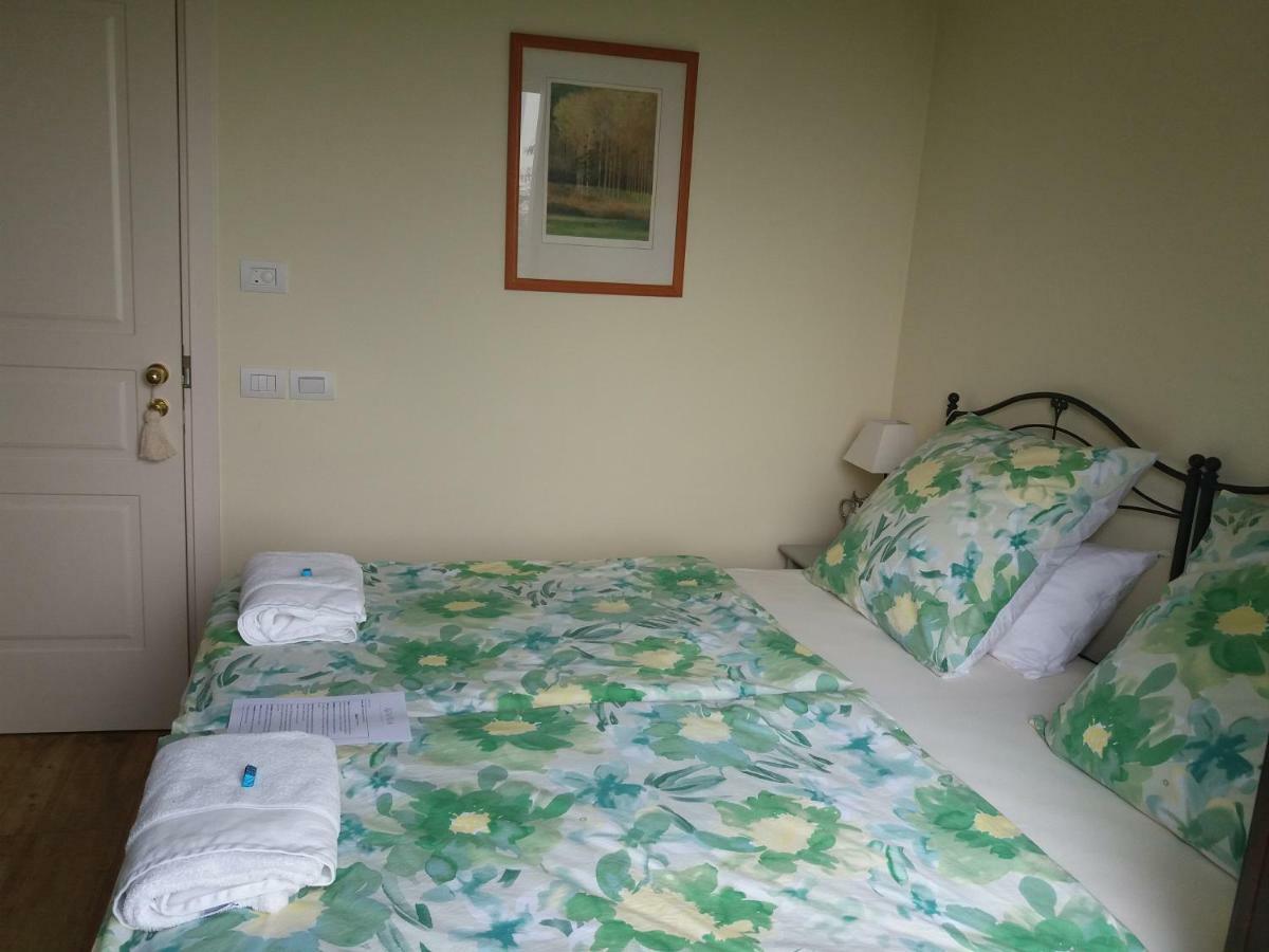 Alta Villa The Countryhouse Adults Only Boutique Bnb Vigliano d'Asti 外观 照片