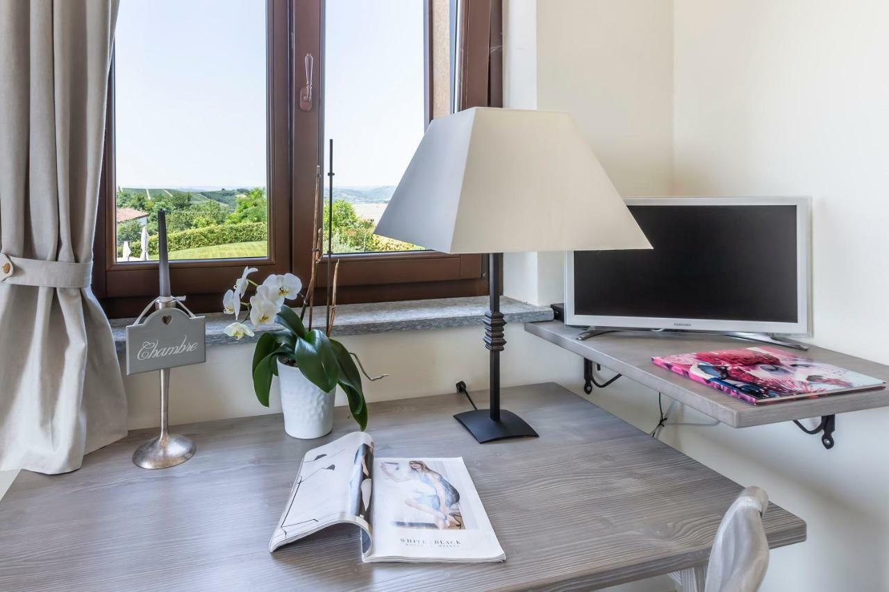 Alta Villa The Countryhouse Adults Only Boutique Bnb Vigliano d'Asti 外观 照片